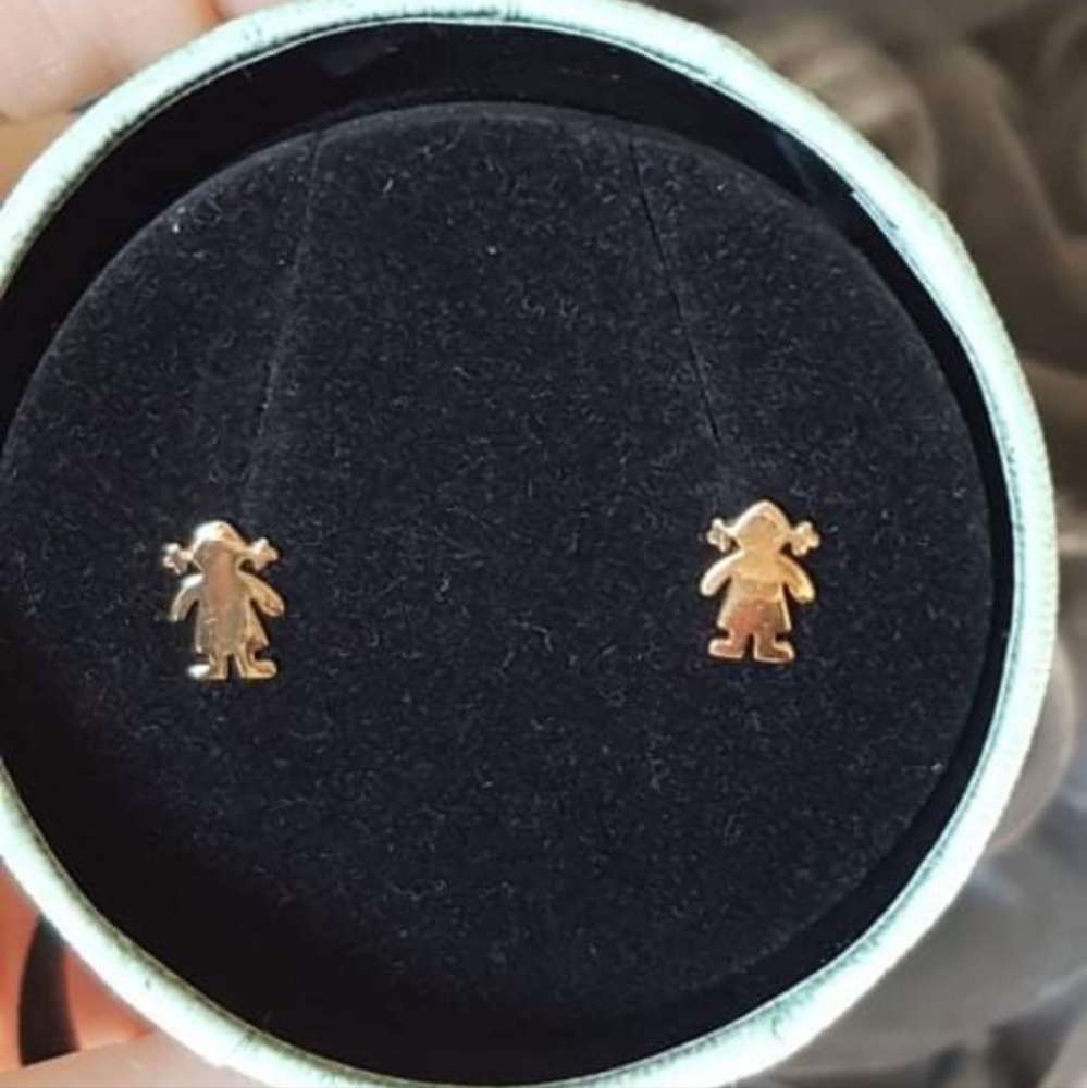 Tous sweet dolls motif girl gold earrings